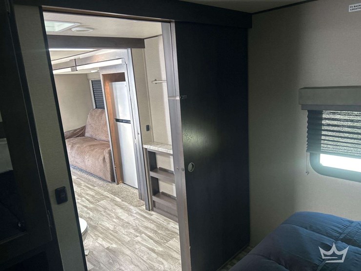 2022-transcend-xplor-245rl-30ft.-t/a-travel-trailer-image-19