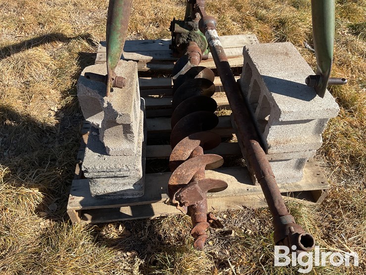 john-deere-post-hole-digger-image-12