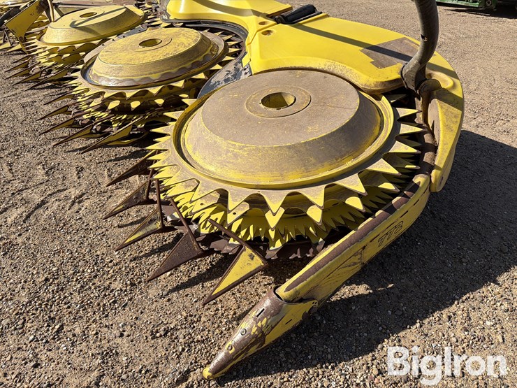 2024-john-deere-772-image-9