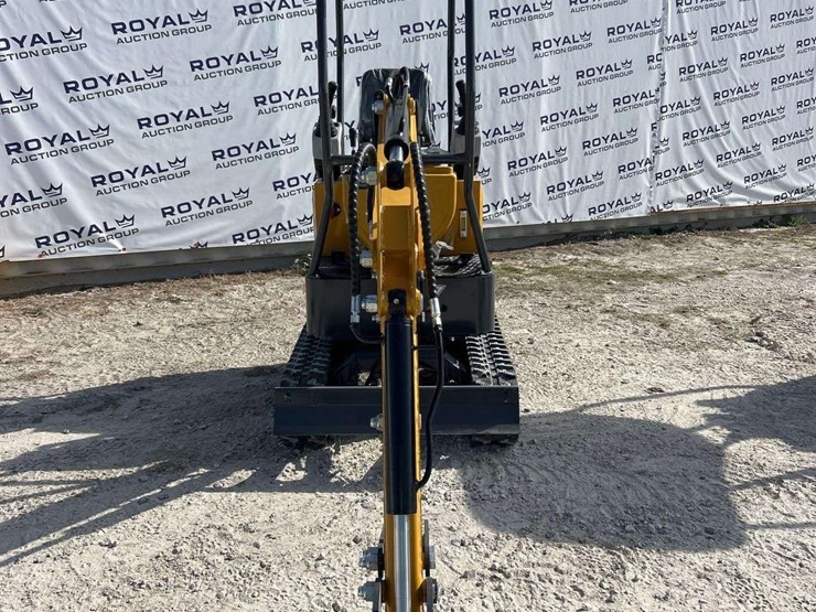 2025-cfg-industrial-mx12rx-mini-excavator-image-18