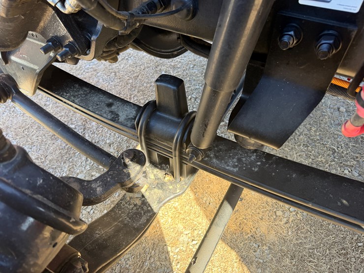 peterbilt-589-image-60