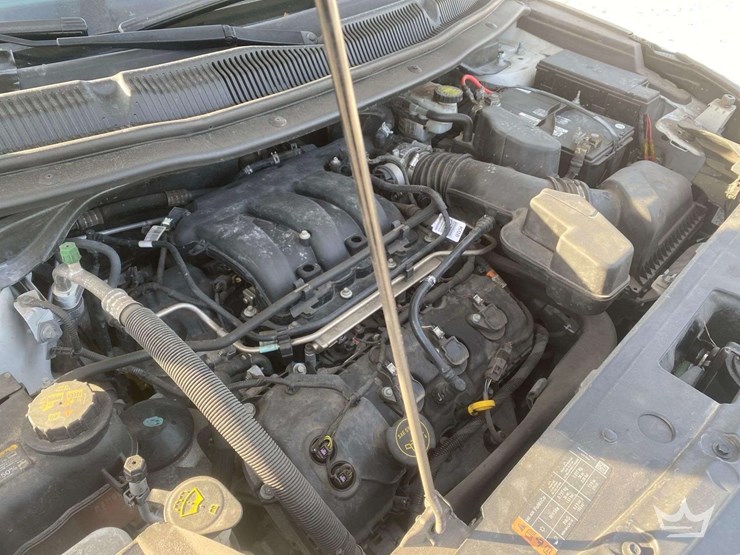 2018-ford-explorer-image-8