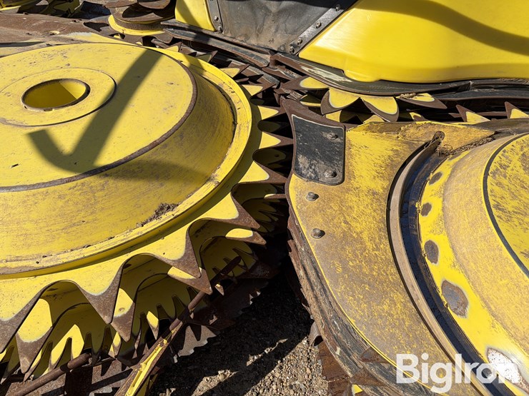 2024-john-deere-772-image-18