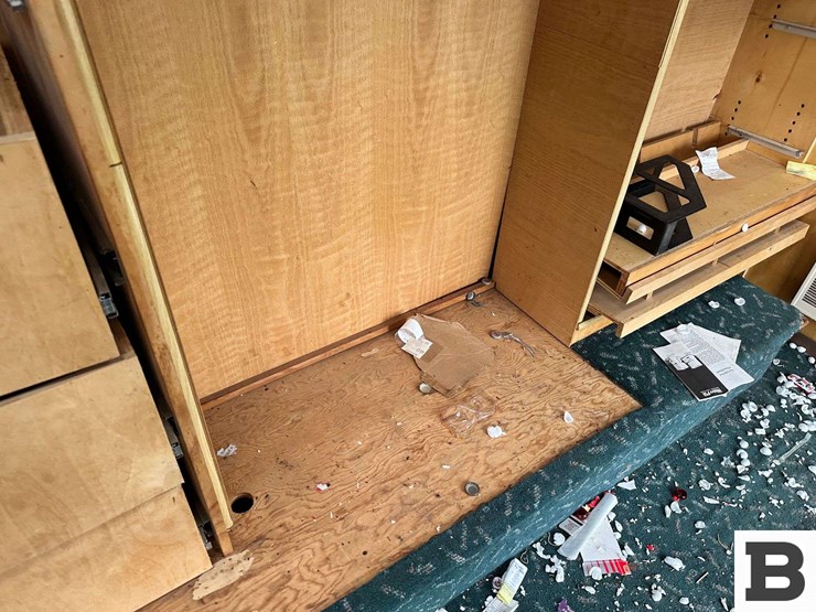 1988-ford-b700-image-31