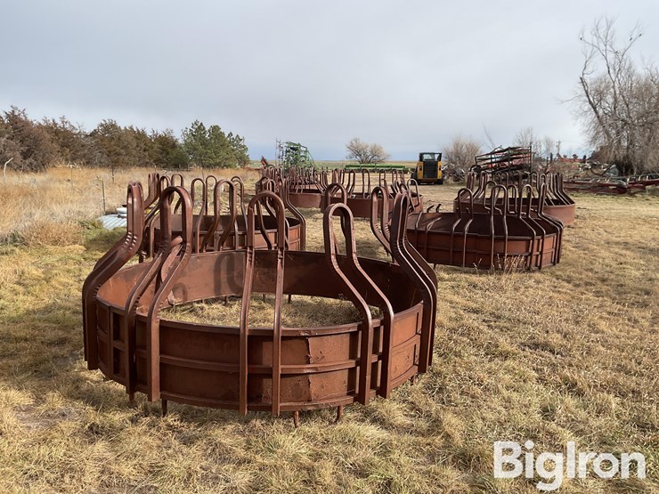 hi-qual-round-hay-feeders-image-4