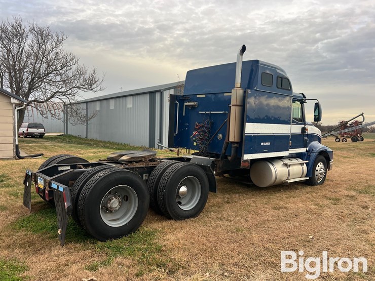 2006-international-9400i-t/a-truck-tractor-image-5