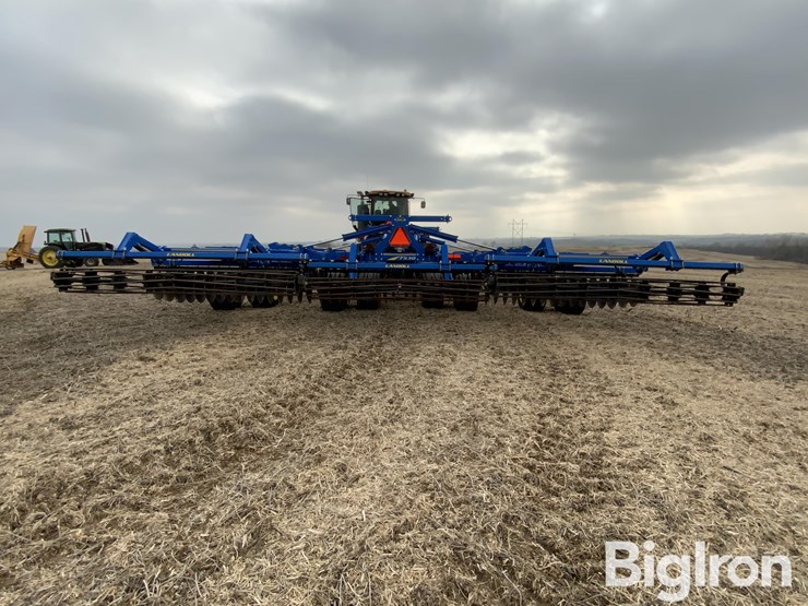 2017-landoll-7530-29-image-14