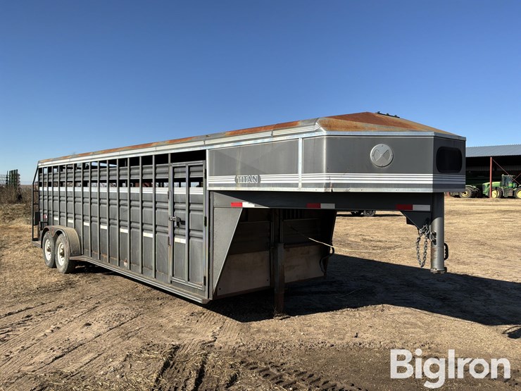 1998-titan-trailer-image-3