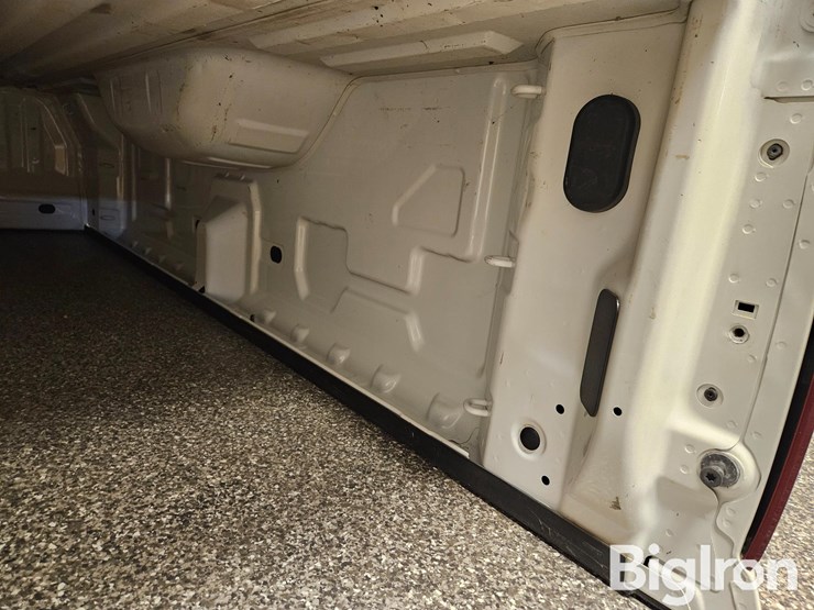 2022-chevrolet-2500-image-16