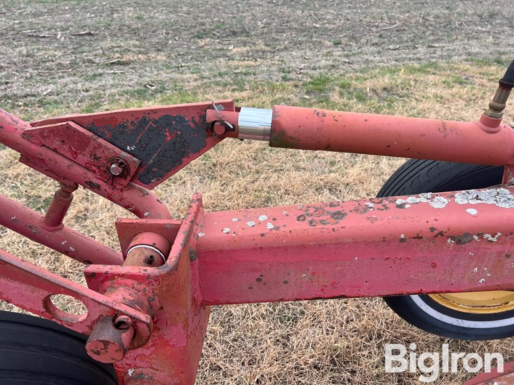 massey-ferguson-880-image-15