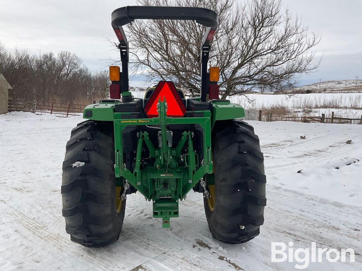 john-deere-4044m-image-6