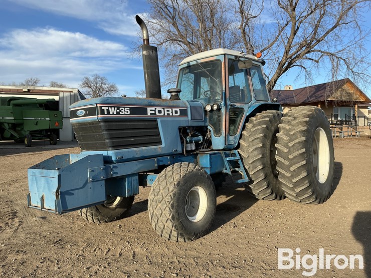 ford-tractor-image-1