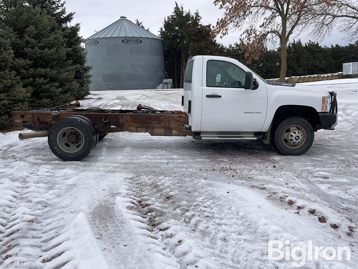 chevrolet-silverado-3500hd-image-4