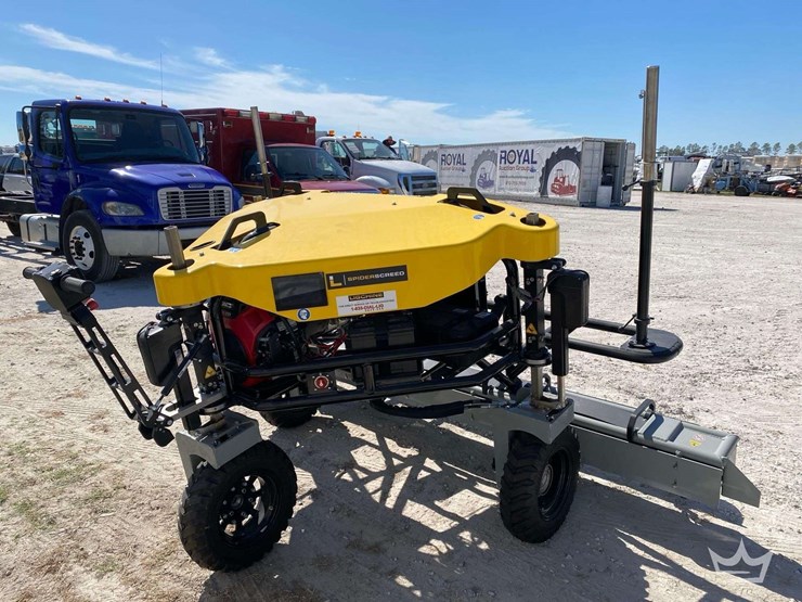 2025-ligchine-spiderscreed-concrete-screed-image-3