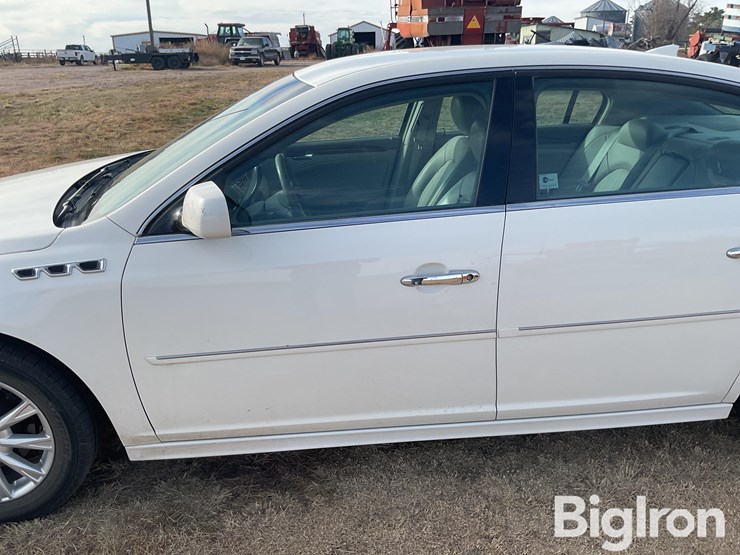 2011-buick-lucerne-cxl-4-door-sedan-image-13