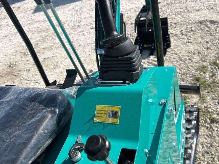 unused-2025-cfg-industrial-h15r-mini-excavator-image-18