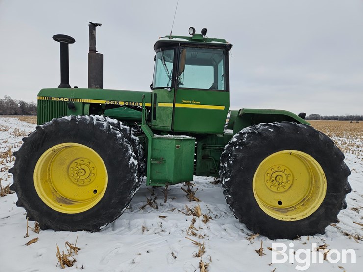 john-deere-8640-image-8