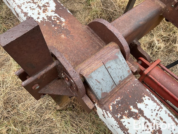 hydraulic-folding-tool-bar-image-16