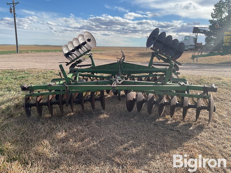 john-deere-tandem-disk-image-6