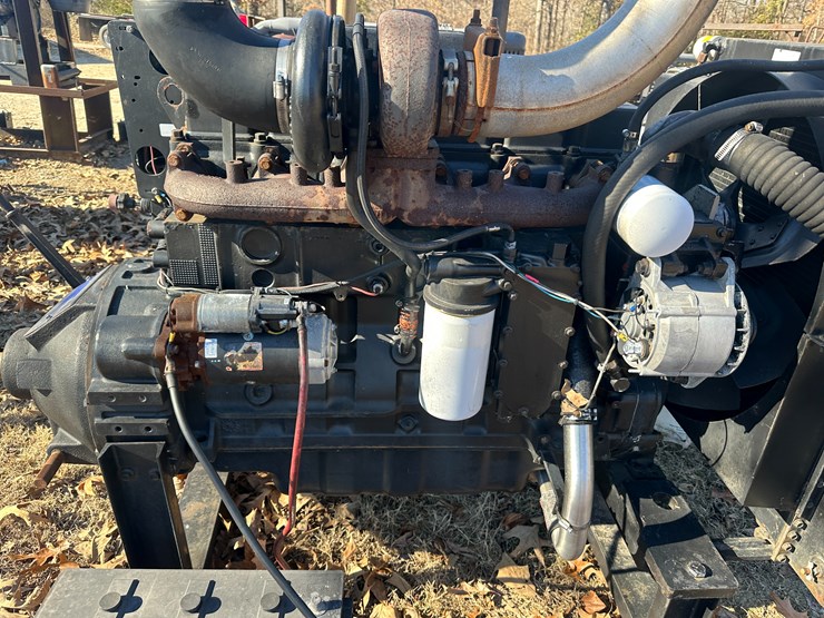 #32907-•-case-6ta830-6-cyl-power-unit-image-13