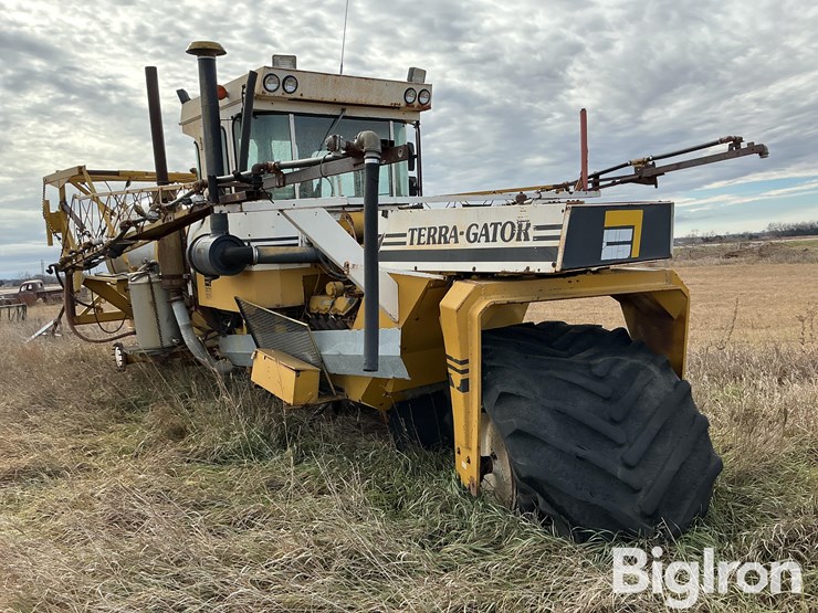 ag-chem-terra-gator-1253-image-3