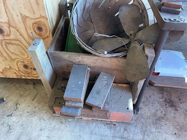 carts-and-large-drill-bits-image-30