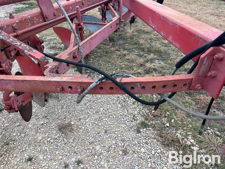 massey-ferguson-880-image-10