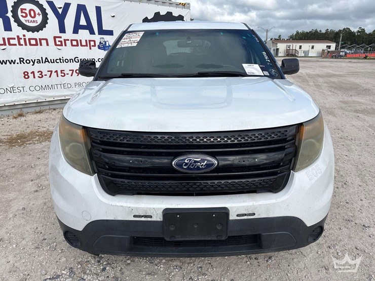 2014-ford-explorer-image-26