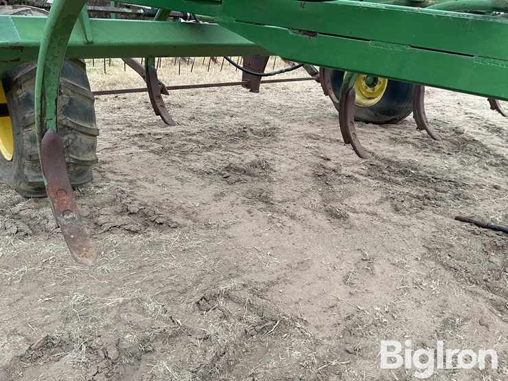 john-deere-rod-weeder-image-19