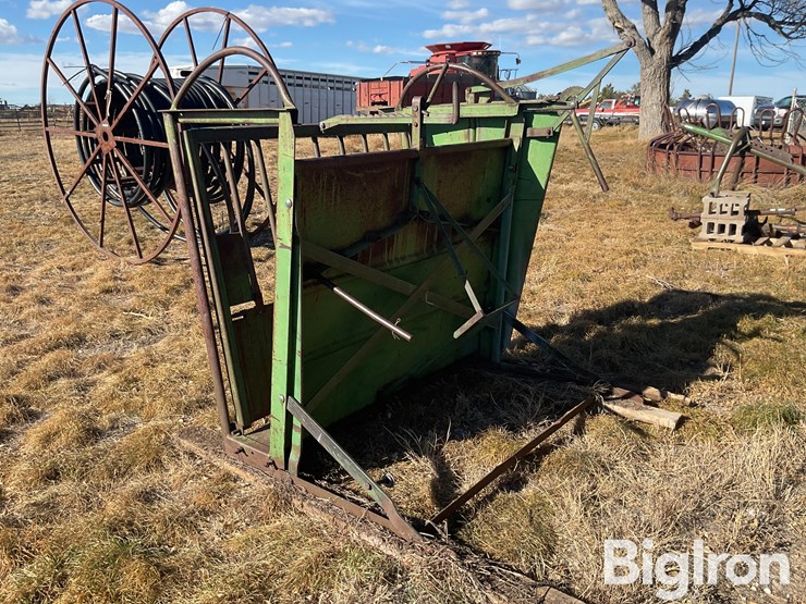 powder-river-calf-cradle-image-5