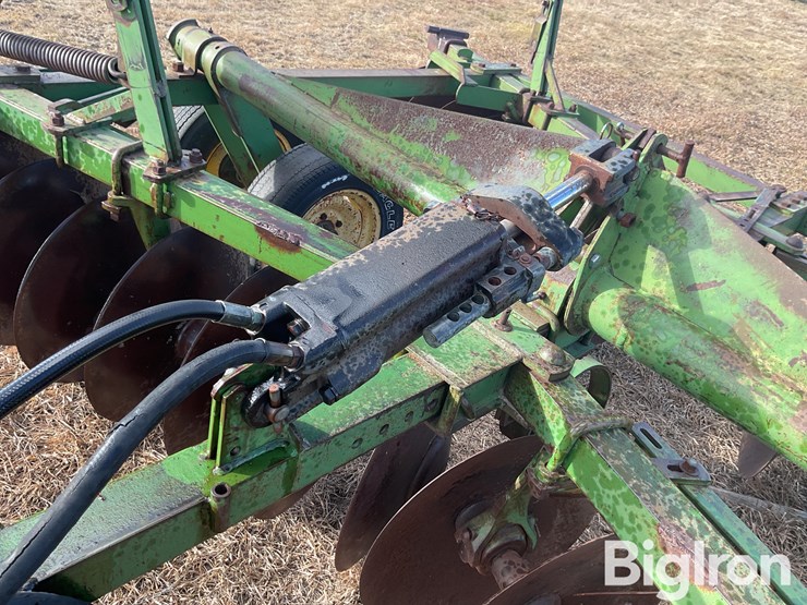john-deere-tandem-disk-image-11