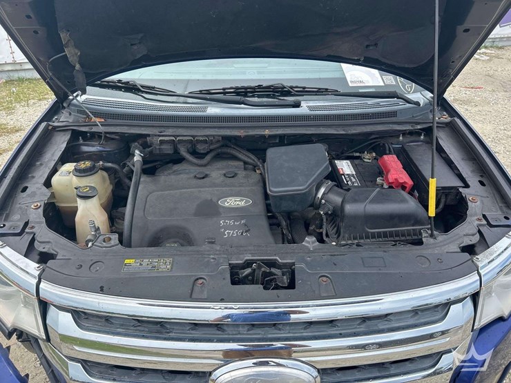 2013-ford-edge-image-9