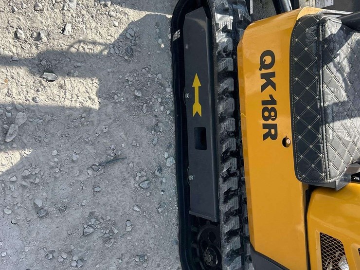 2025-cfg-industrial-qk18r-mini-excavator-image-16