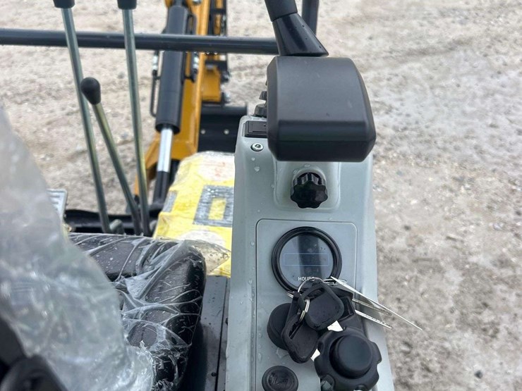 unused-2025-cfg-industrial-xz20r-mini-excavator-image-8