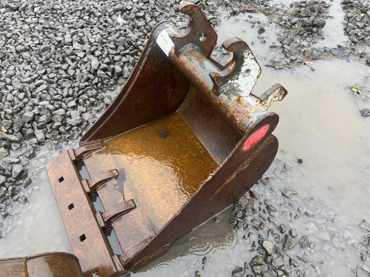 john-deere-24-image-1