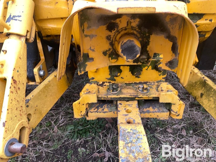 new-holland-ts100-image-19