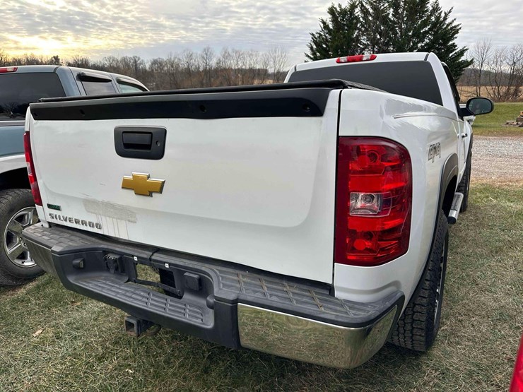 2012-chevrolet-silverado-pick-up-image-6
