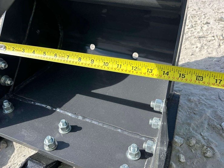 2025-cfg-industrial-mx12rx-mini-excavator-image-15