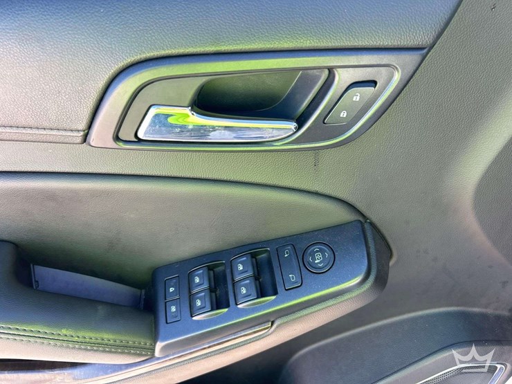 2018-chevrolet-tahoe-image-12