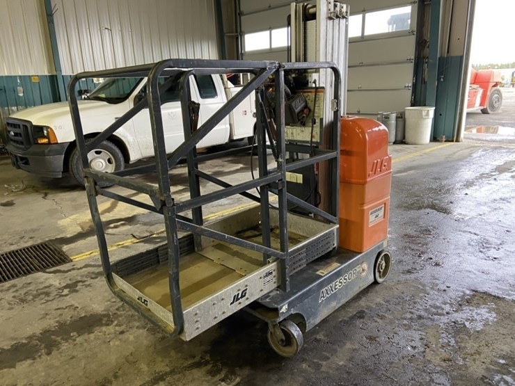 2005-jlg-20dvl-image-8