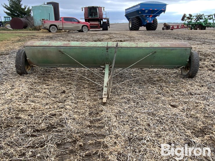 john-deere-12-image-2