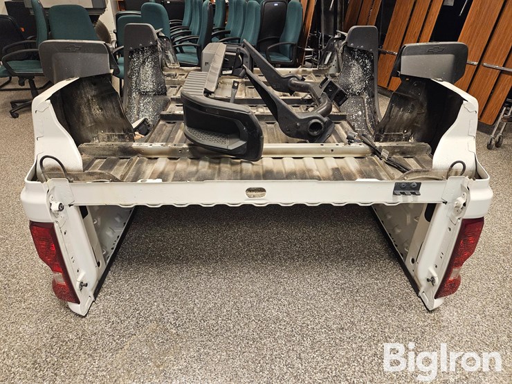 2022-chevrolet-2500-image-6