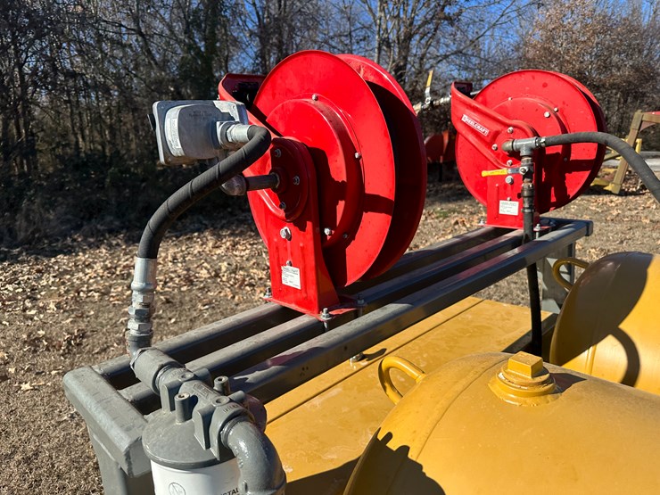 #35579-•-2015-sage-oil-vac-8'-s/a-lube-trailer-vin:-1z9bu317fa092026-image-36