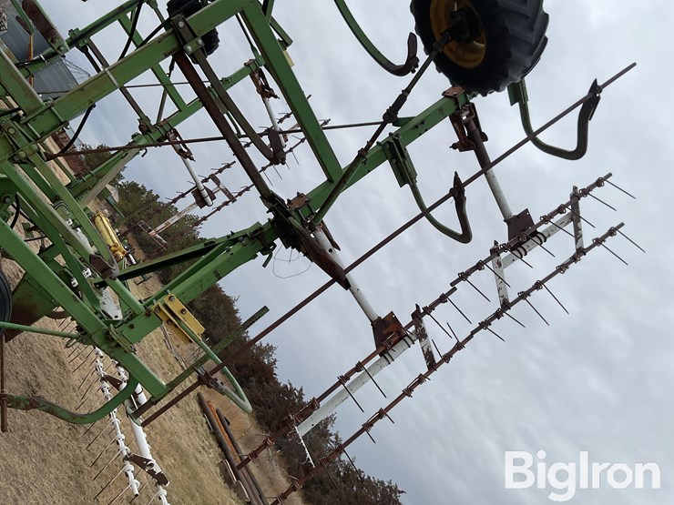 john-deere-rod-weeder-image-16