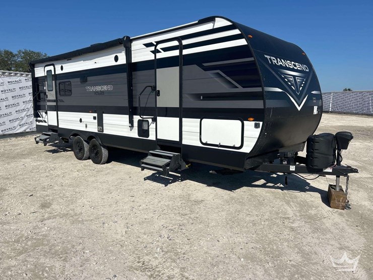 2022-transcend-xplor-245rl-30ft.-t/a-travel-trailer-image-2