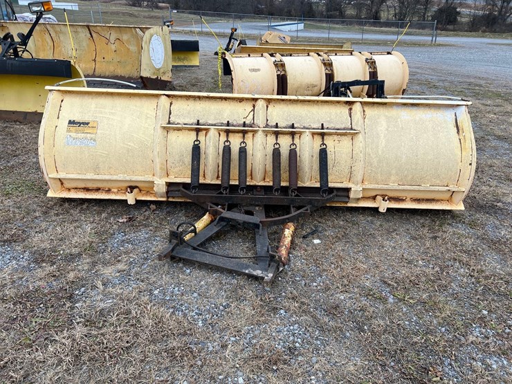 meyer-10'-snow-plow-image-5