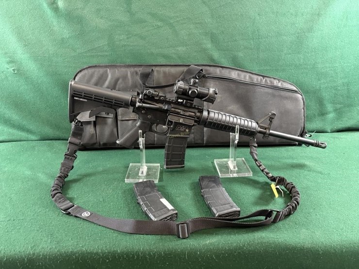 smith-&-wesson-m&p-15-5.56-ar-rifle-image-1