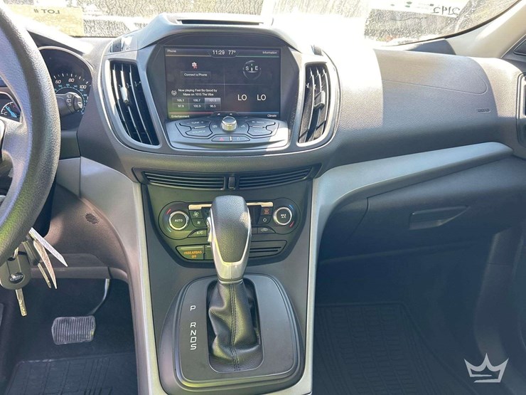 2015-ford-escape-image-18