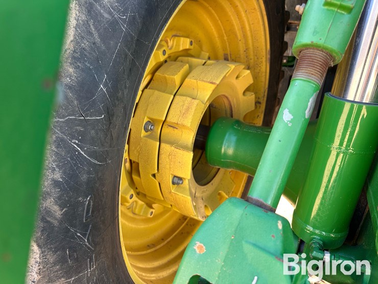 john-deere-8260r-image-20