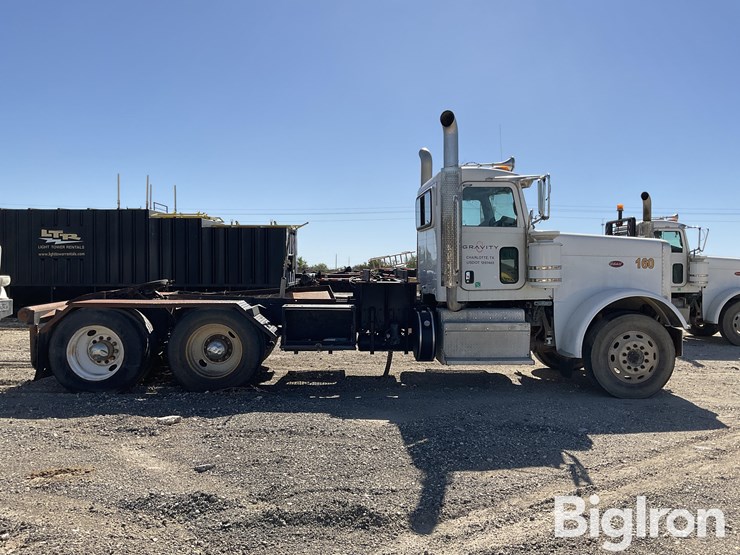 2014-peterbilt-388-image-4